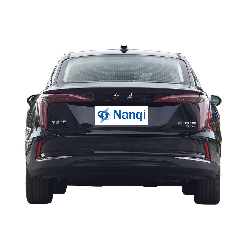 Luxury Pure Electric Vehicle Hong Qi E-QM5 Midsize New Energy Car