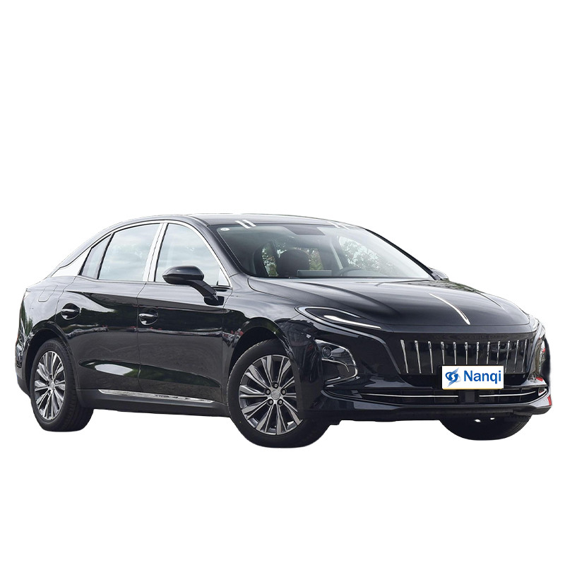 Luxury Pure Electric Vehicle Hong Qi E-QM5 Midsize New Energy Car