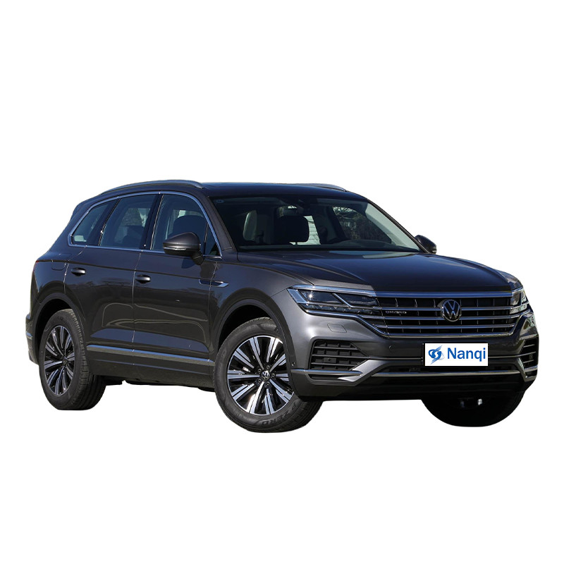 Fashion Volkswagen Touareg SUV PHEV 2.0T 252 HP L4 VW Touareg Black Edition