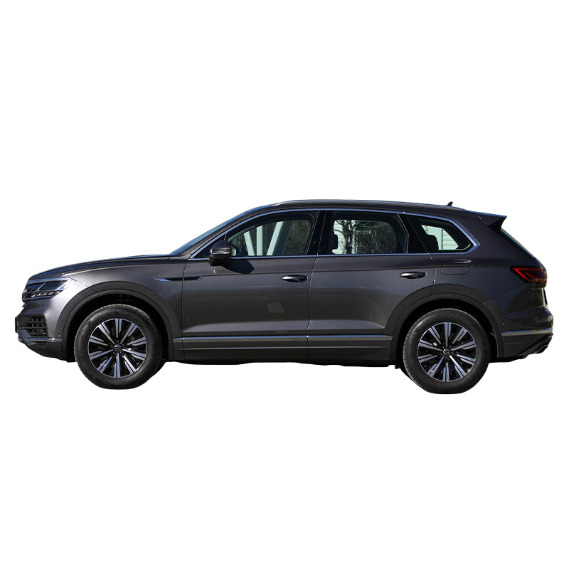 Fashion Volkswagen Touareg SUV PHEV 2.0T 252 HP L4 VW Touareg Black Edition