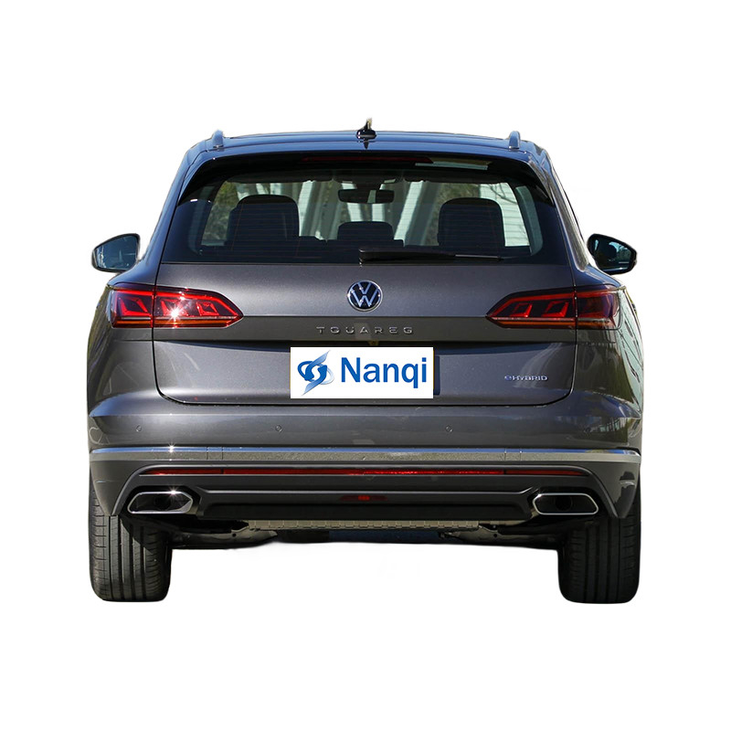 Fashion Volkswagen Touareg SUV PHEV 2.0T 252 HP L4 VW Touareg Black Edition